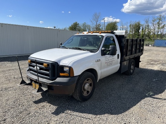 2006 Ford F350 Flatbed Dump Truck