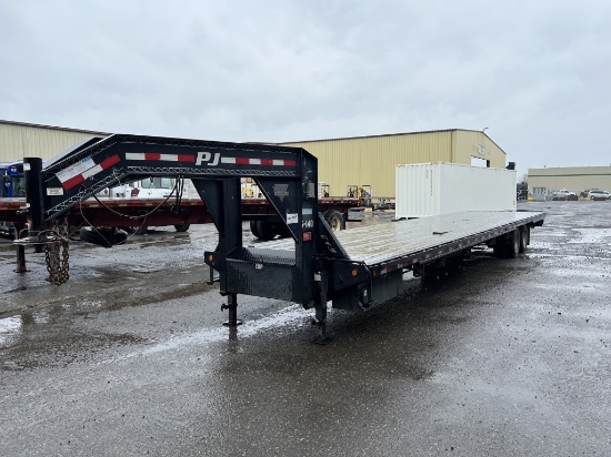 2010 PJ T/A Gooseneck Flatbed Trailer