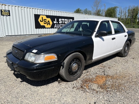 2011 Ford Crown Victoria Sedan