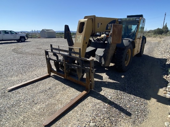 2008 Caterpillar TL943 4x4 Telescopic Forklift