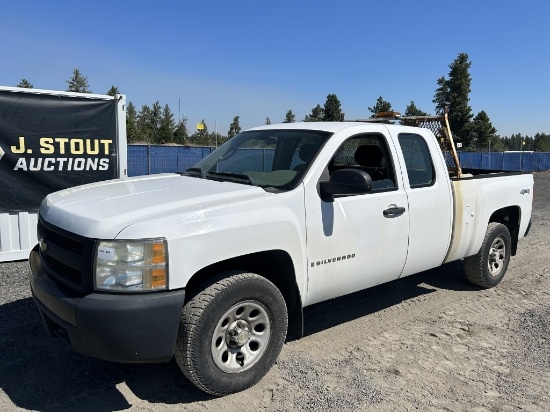 2008 Chevrolet Silverado 1500 4x4 Extra Cab Pickup