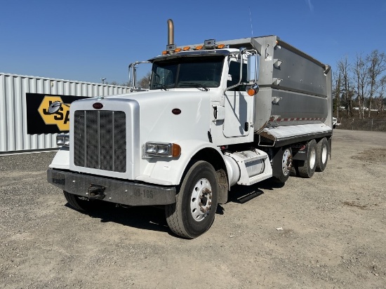 2009 Peterbilt 367 Tri-Axle Dump Truck
