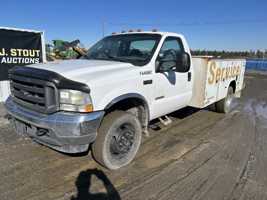 2004 Ford F-450 Super Duty 4X4 Utility Truck