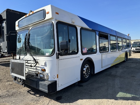 2005 New Flyer D40LF Transit Bus