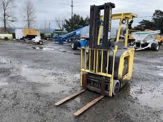 Hyster E30HSD2-18 Stand Up Forklift