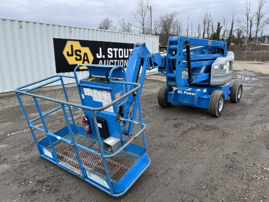 2013 Genie Z-45/25J DC Articulating Boom Lift