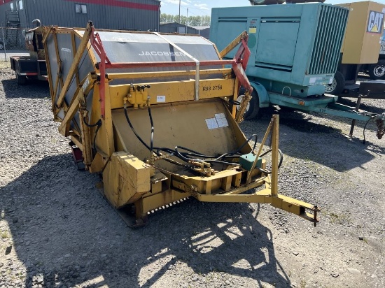 Jacobsen E45 Sweeper
