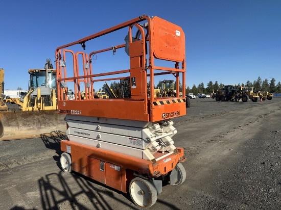2017 Snorkel S3226E Scissor Lift