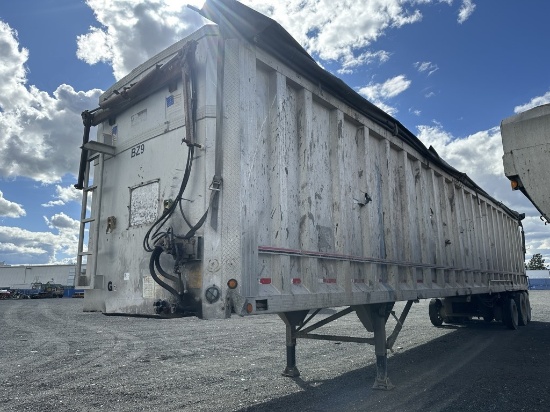 2000 Travis Tri-Axle 51' Chip Trailer