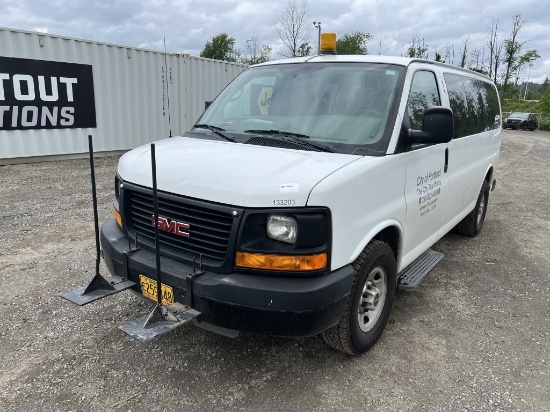 2013 GMC Savana Cargo Van
