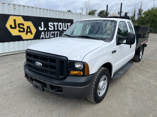 2006 Ford F250 Extra Cab Flatbed Truck