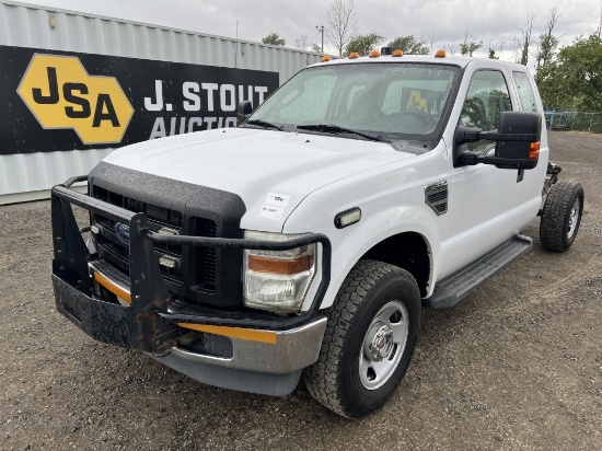 2008 Ford F350 XL SD Extra Cab 4x4 Cab & Chassis