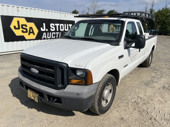 2006 Ford F350 XL SD Extra Cab Pickup