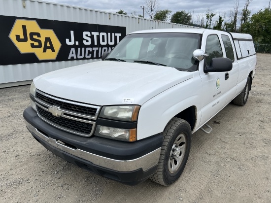 2006 Chevrolet Silverado 1500 Extra Cab 4x4 Pickup