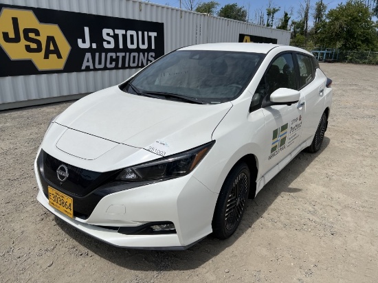 2025 Nissan Leaf SV Electric Sedan