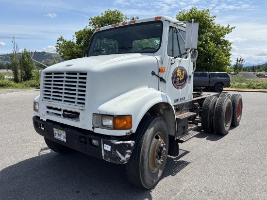 1996 International 8100 T/A Truck Tractor