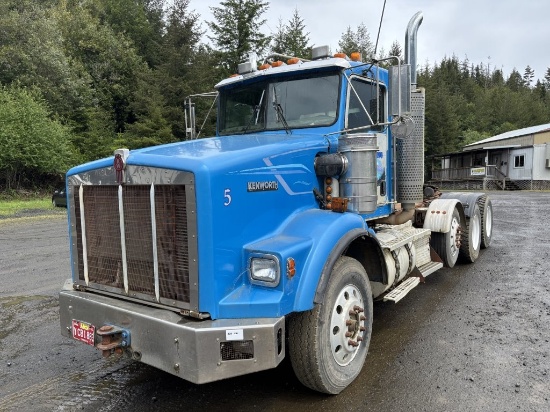 2004 Kenworth Tri-Axle Truck Tractor