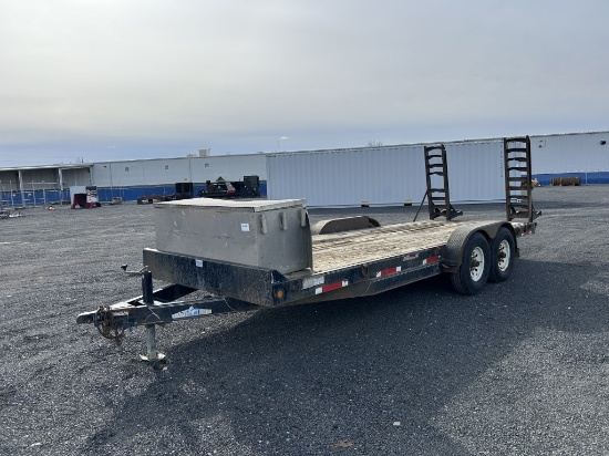 2001 Diamond C T/A Equipment Trailer