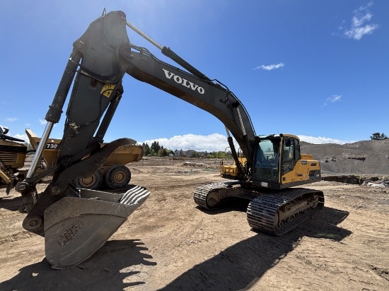 Volvo EC300DL Hydraulic Excavator