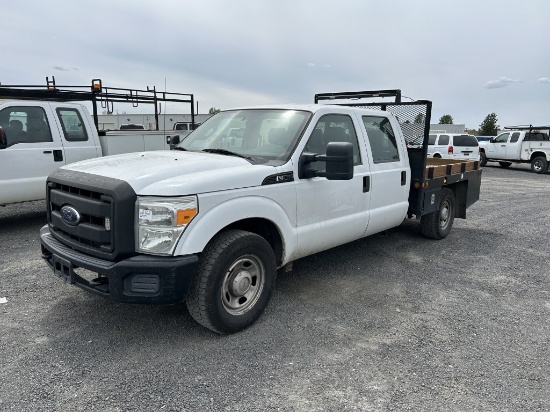 2012 Ford F350 SD Crew Cab Flatbed Truck