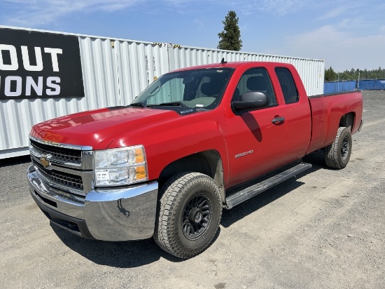 2010 Chevrolet Silverado 2500 HD 4X4 Pickup