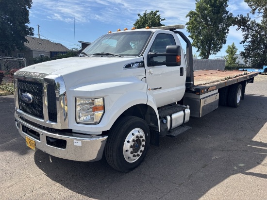 2017 Ford F650 SD Rollback Truck