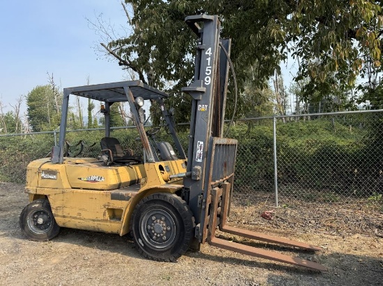 Caterpillar GP40 Forklift