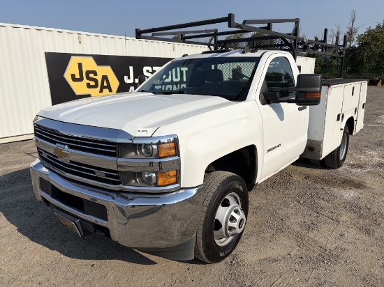 2016 Chevrolet Silverado 3500 HD 4X4 Utility Truck