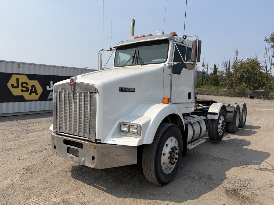 2007 Kenworth T8 Tri-Axle Truck Tractor