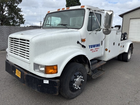 1997 International 4700 S/A Wrecker Tow Truck