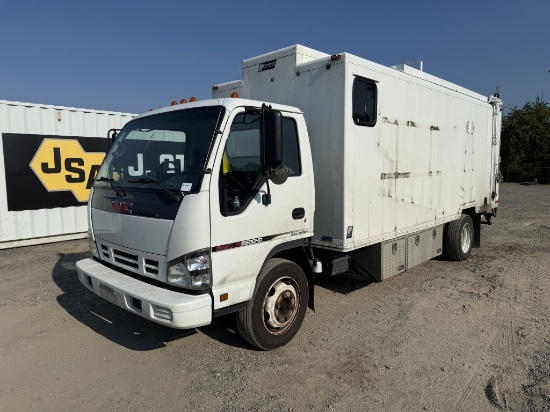 2007 GMC W5500HD Box Truck