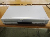 Insignia DVD/VCR IE-DVD040924.