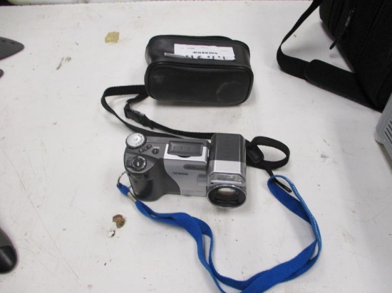 Casio LCD Digital Camera QV-8000SX w/ Case.