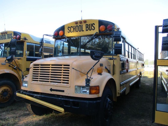 1995 Thomas Built School Bus International T-444.