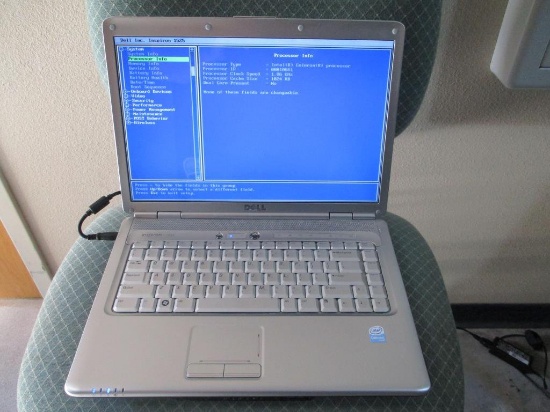 Dell Inspiron 1525 Laptop Computer.