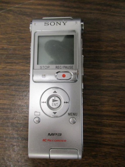 Sony Voice Recorder ICD-UX200.