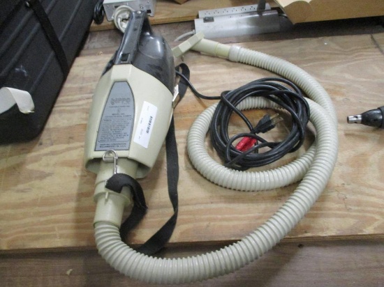 Shop Vac Hippo Portable Hand Vacuum Model 999.