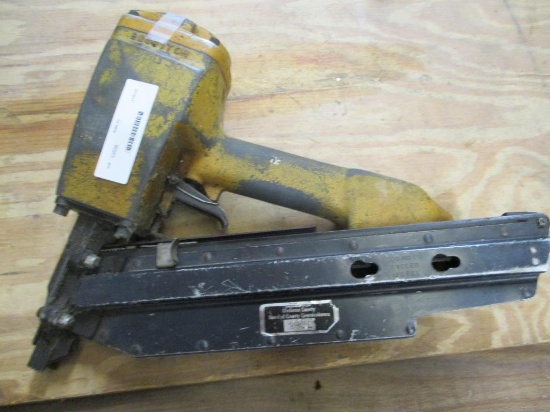 Bostitch Pnumatic Nailer N16.