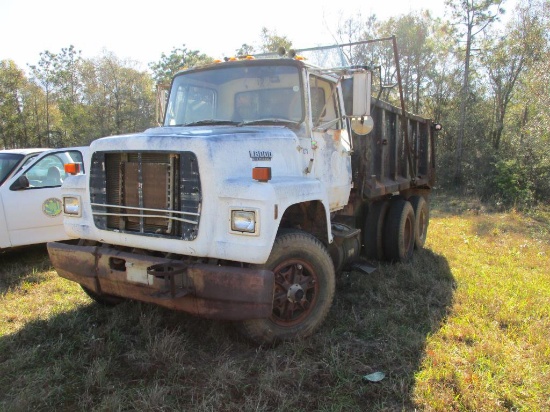 1989 Ford L8000 Dump Truck