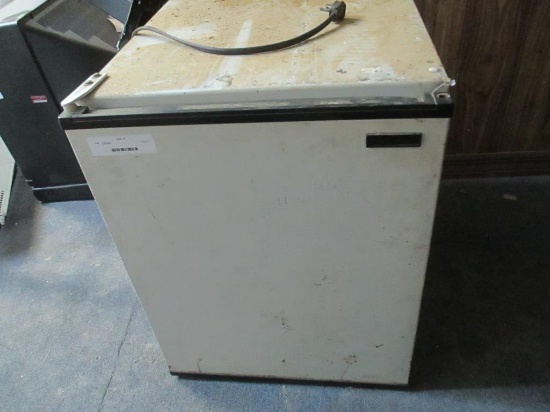 Whirlpool EL03CCXW Mini Refrigerator