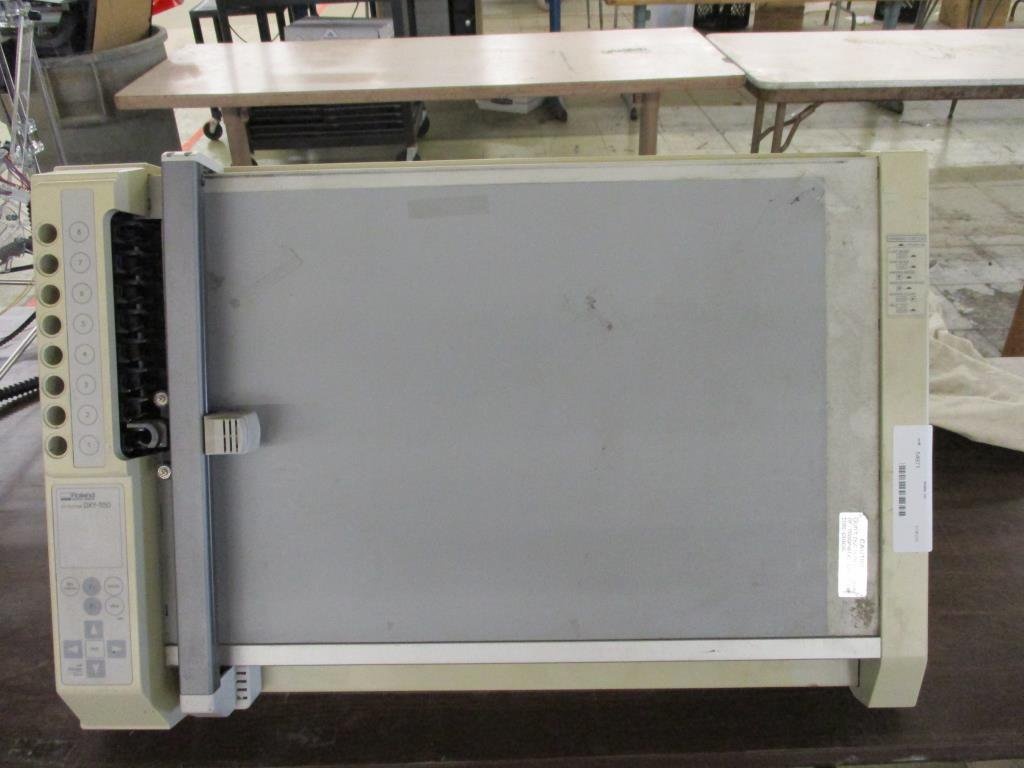 Roland X-Y Plotter DXY-1150. | Industrial Machinery & Equipment Office  Equipment Office Supplies | Online Auctions | Proxibid