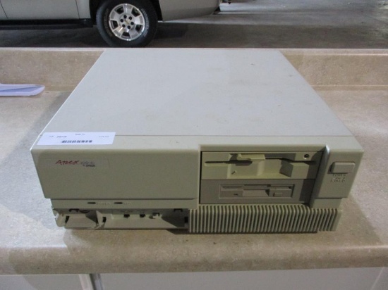 Epson Apex 200\40 Desktop Computer.