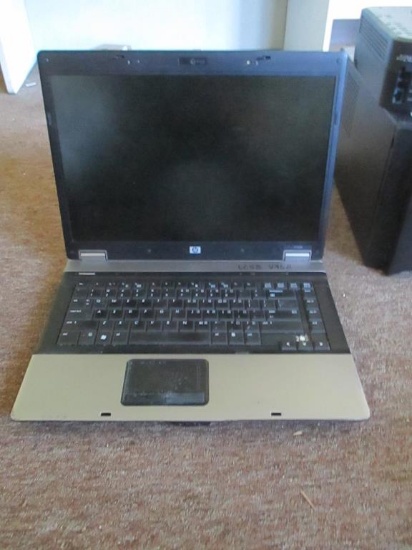 HP 67306b Laptop Computer