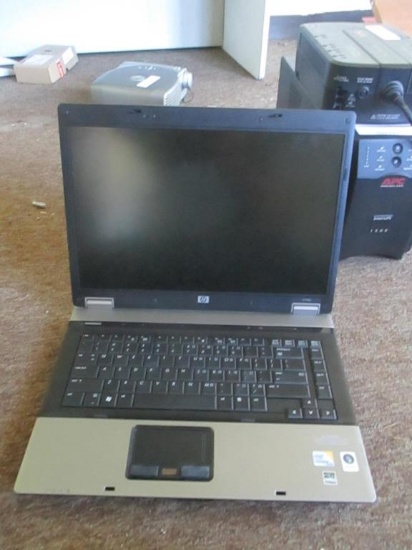 HP 67306b Laptop Computer