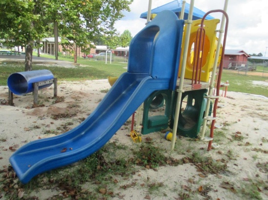 Metal and Plastic Playground Equipment