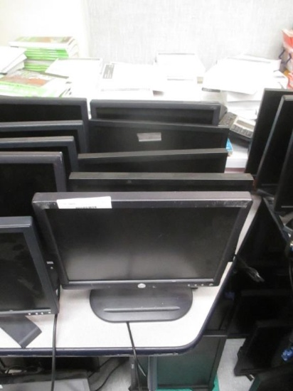 (5) Dell 19" LCD Monitors