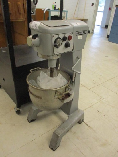 Hobart 30qt Mixer D-300T w/ Bowl.