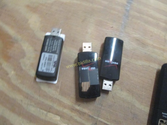 (3) Verizon USB Drives