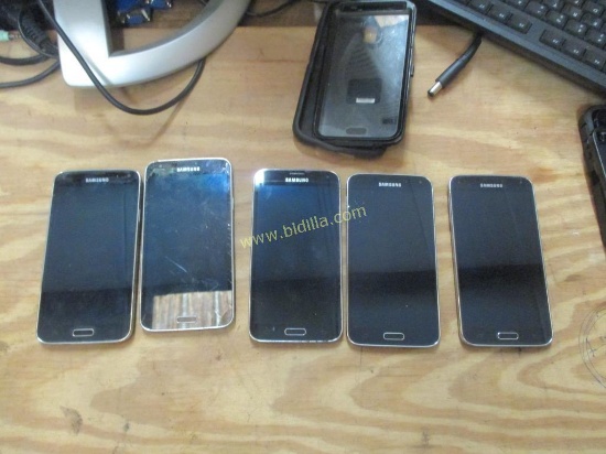 (5) Samsung Galaxy S5 Smart Phones