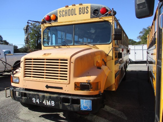 1995 Carpenter School Bus International 3800.